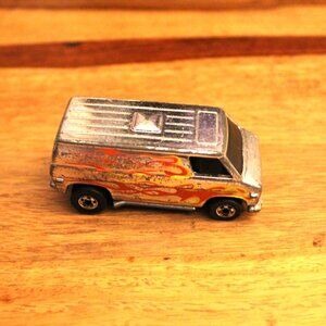 1974 Hot Wheels Super Van Chrome Red Yellow Flames Diecast Hong Kong